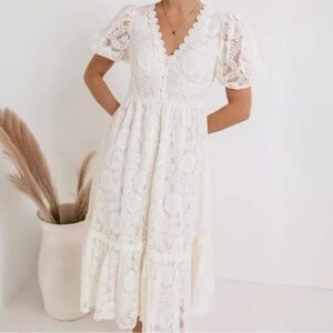 Elegant White Lace Dress